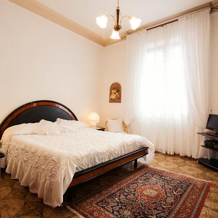 Room Cavour, Nearby Cinqueterre La Spezia Kültér fotó